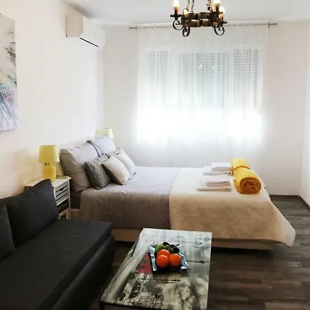 Studio Apartman Vito Lejlighed *