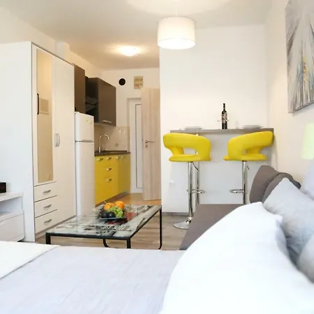 Studio Apartman Vito Lejlighed *